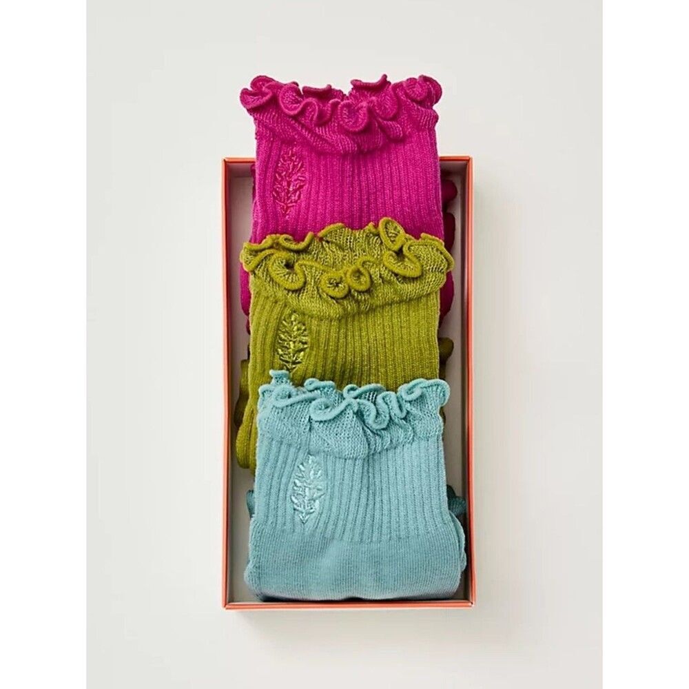 Free People Classic Ruffle Socks 3-Pack Gift Box FP Movement Pink Green Blue NWT